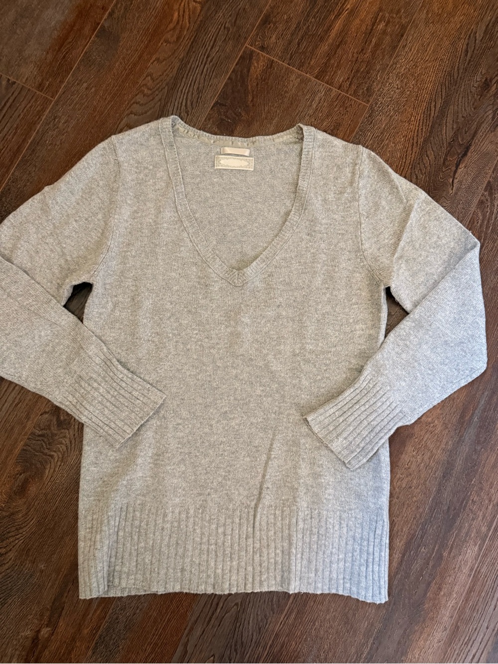 Old Navy Light Heather Gray V-Neck Sweater